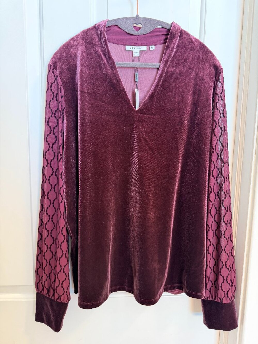 NWT Chico’s Velvet Burnout Sleeve Top Size 3 (XL)